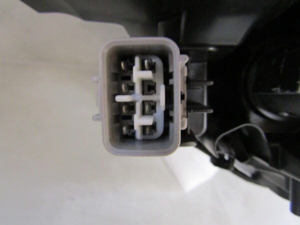 KOPLAMP TOYOTA AURIS 2 II FACELIFT NORMALE LENS 15-18 81150-02K30 LINKS A1015/4K/14D