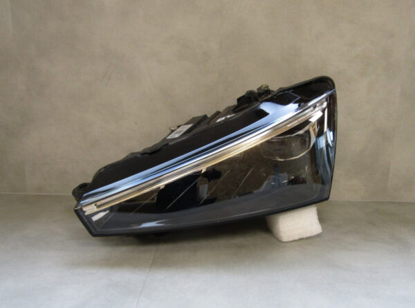 KOPLAMP SKODA SCALA FULL LED 19-23 657941015A LINKS S207/B106