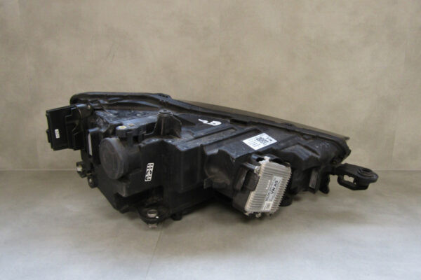KOPLAMP SKODA SCALA FULL LED 19-23 657941015A LINKS S207/B106