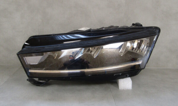 Koplamp Skoda Octavia 4 IV LED 19-24 5E4941015 LINKS S896/4K/4D