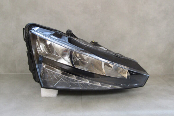 Koplamp Skoda Scala LED 19-23 657941016 RECHTS S895/4K/4D