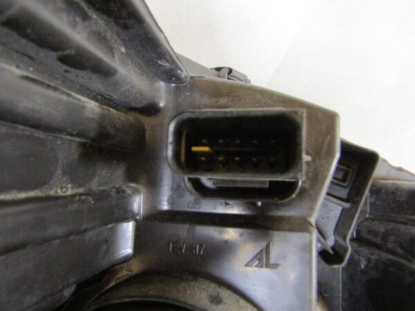 KOPLAMP PEUGEOT 308 T9 17-21 9816990680-00 LINKS A443/C138