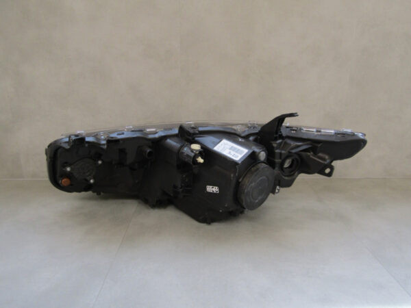 KOPLAMP TOYOTA AURIS 2 II LED Facelift 15-18 Rechts 81110-02K60 S768/F165
