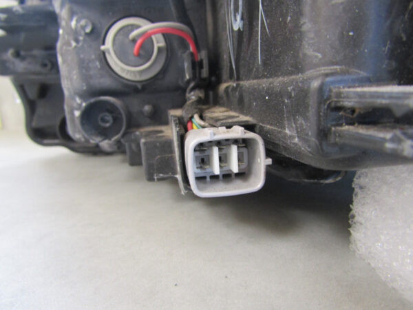 KOPLAMP TOYOTA YARIS 3 III Facelift Halogeen 17-20 Rechts A878/C177