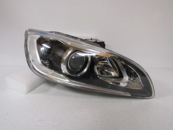 KOPLAMP VOLVO S60 V60 FACELIFT XENON 14-18 RECHTS A303/B81