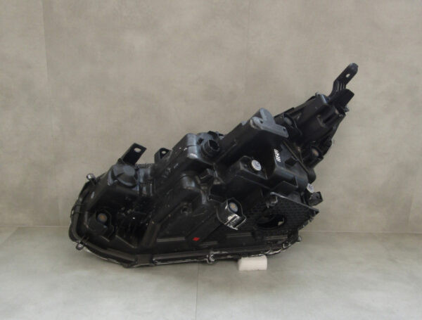 Koplamp Toyota Yaris Cross FULL LED- 17-22 Rechts S424/A108