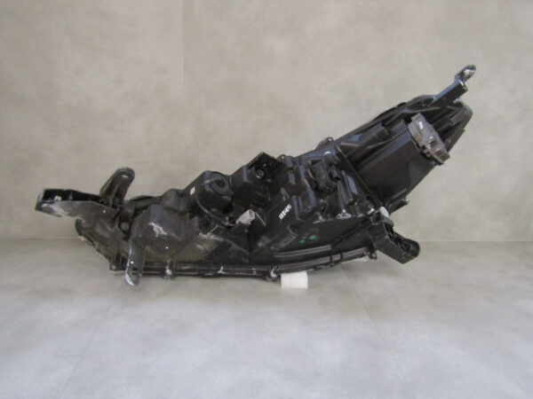Koplamp Toyota Corolla Cross FULL LED 20- Rechts S624/K5/8F