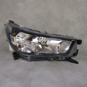 Koplamp Toyota Hilux 8 VIII FACELIFT 20- RECHTS S85/D156