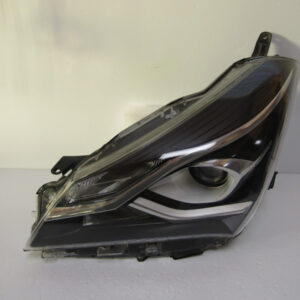 KOPLAMP TOYOTA YARIS 3 III FACELIFT LENS 17-20 LINKS A51/D11