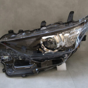 Koplamp Toyota Auris 2 II FACELIFT 15-18 81150-02K30 Links S821/B20
