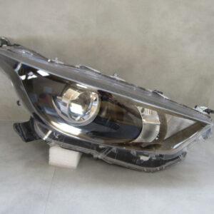 KOPLAMP TOYOTA YARIS 4 IV 20- MAZDA 2 22- RECHTS S337/D102
