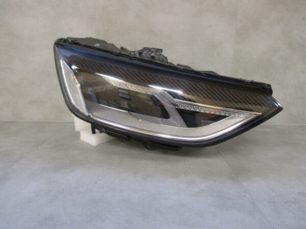 Koplamp Audi A4 B9 FACELIFT 8W0 LED 19- 8W0941012 RECHTS A464/B166