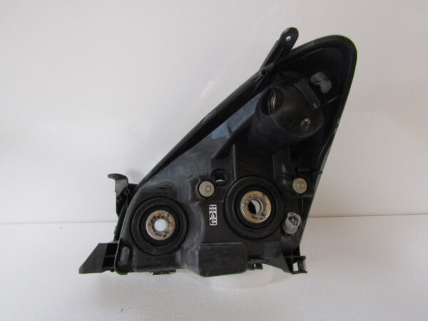 KOPLAMP TOYOTA COROLLA VERSO 2 II HALOGEEN 04-07 Rechts A235/A51