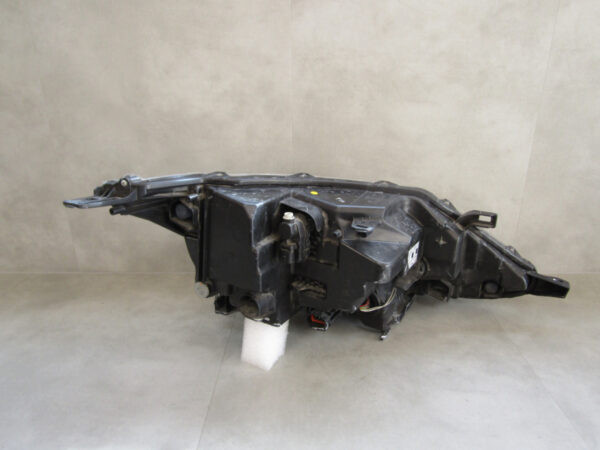 KOPLAMP NISSAN QASHQAI J11 Half LED 13-17 100-18015 Links  A851/5K/4A