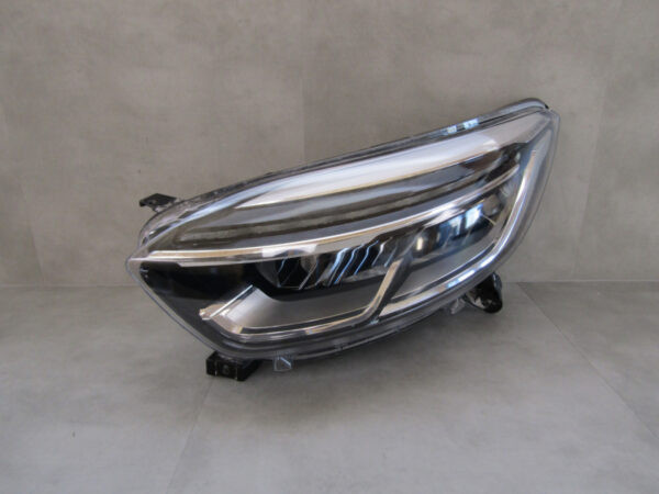 Koplamp Renault Captur FACELIFT LED Pure Vision 17-19 260606152R LINKS A532/F196