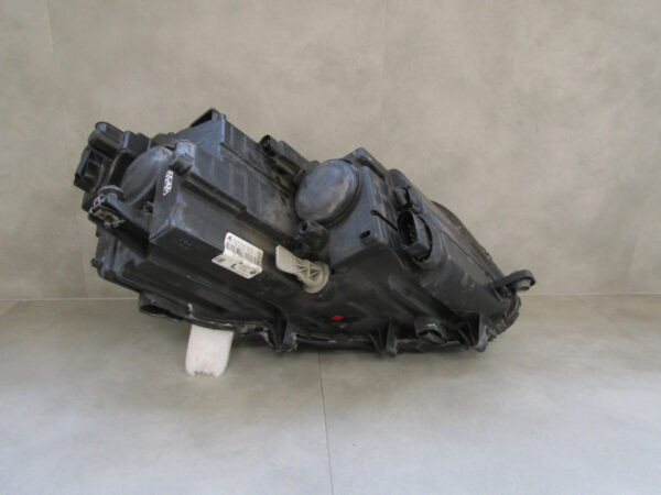 Koplamp VW Caddy Touran 1T1 Facelift 10-15 LH 1T1941005G S770/E166