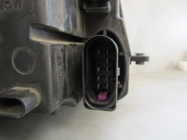 Koplamp VW Caddy Touran 1T1 Facelift 10-15 LH 1T1941005G S770/E166