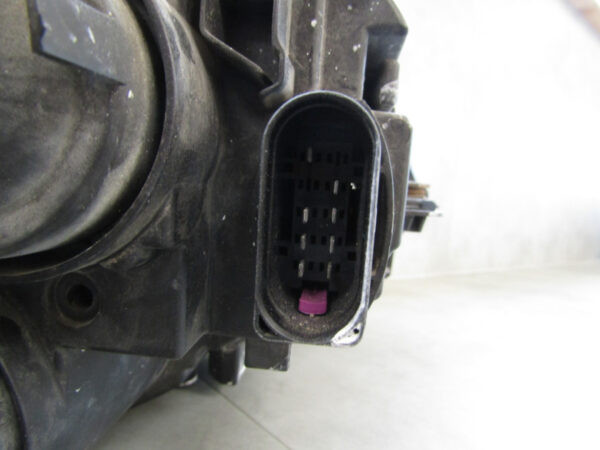 Koplamp Volkswagen TOURAN 2 II 5TB 15- 5TB941005A Links S700/K5/13B