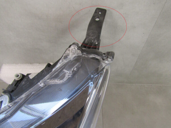 KOPLAMP TOYOTA YARIS CROSS LED 20-23 LINKS A563/F112