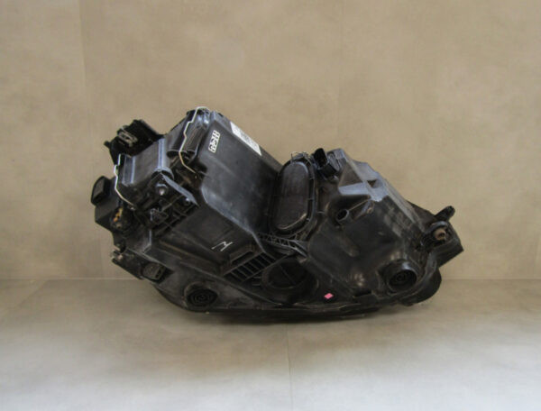 KOPLAMP VW VOLKSWAGEN SPORTSVAN FACELIFT 18-20 517941005D LINKS S260/C50