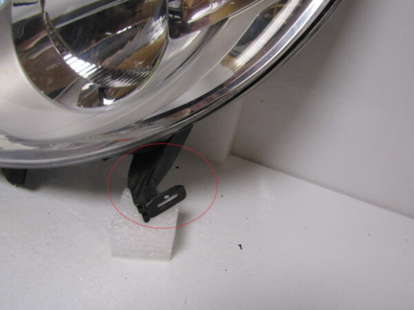 KOPLAMP PEUGEOT 107 HALOGEEN 12- FACELIFT LINKS A224/F5