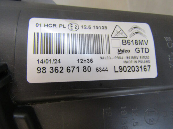 KOPLAMP CITROEN C3 Facelift LED 20- Links 9836267180 A890/C156