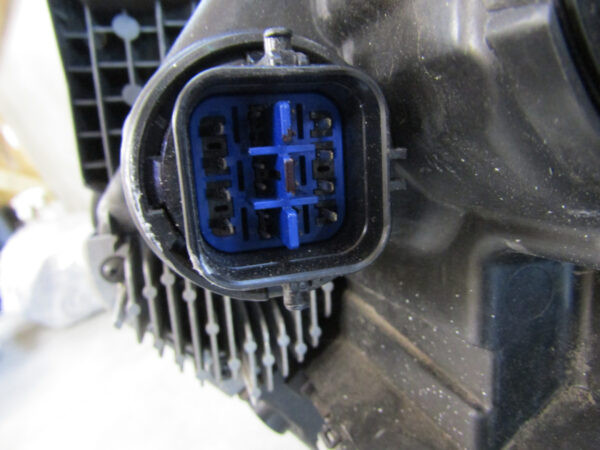 KOPLAMP KIA SPORTAGE 5V VOLLEDIGE LED Rechts 21- R92102R2000  A857/5K/16B