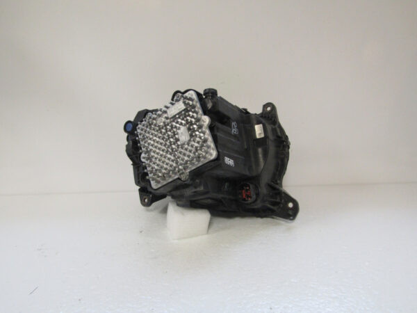 Koplamp Land Rover Defender II FULL LED 20- L8B2 13W030 EF LINKS Q88/C72