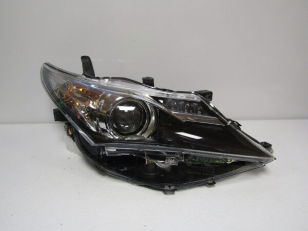 Koplamp Toyota Auris II 2 LED- 12-15 RECHTS 81110-02E21 Q2/A44