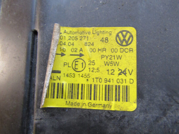KOPLAMP VOLKSWAGEN VW Touran 1T0 XENON 03-06 1T0941031D LINKS Q237/D133