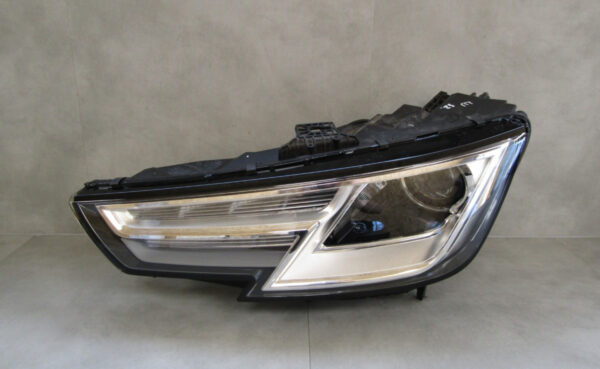 Koplamp Audi A4 B9 Xenon 15-19 Links 8W0941005  S730/K5/3A