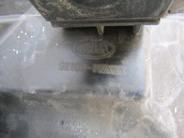 KOPLAMP Kia Rio 3 III HALOGEEN 11- 921021WXXX RECHTS Q499/B182