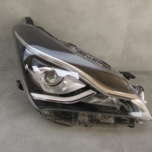 KOPLAMP Toyota Yaris 3 III FACELIFT LED 17-20 RECHTS Q505/B194