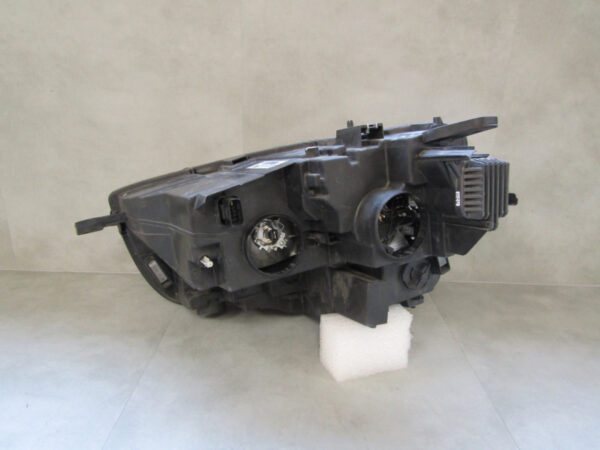 Koplamp Opel Combo E IV HALOGEEN 18- 9816825980 RECHTS Q453/F156