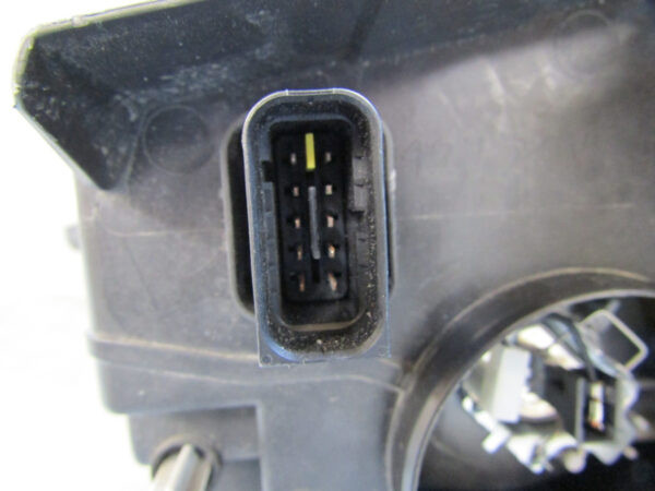 Koplamp Opel Combo E IV HALOGEEN 18- 9816825980 RECHTS Q453/F156