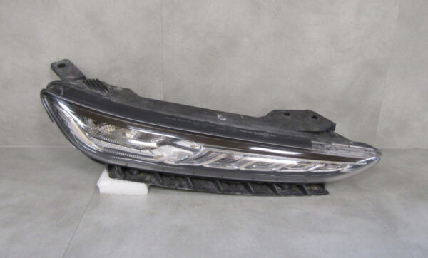 Koplamp Hyundai Kona LED DAGRIJVERLICHTING 17-21 92208J9000 RECHTS S362/C178