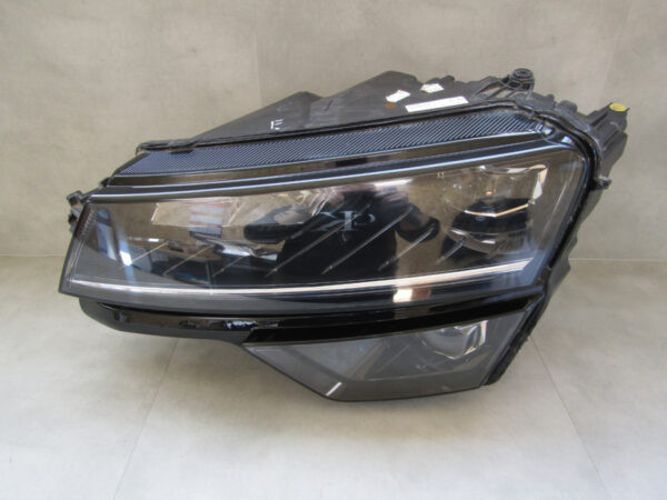 Koplamp Skoda Karoq FULL LED 17-21 LH 57B941015D Links Q596/K5/9B