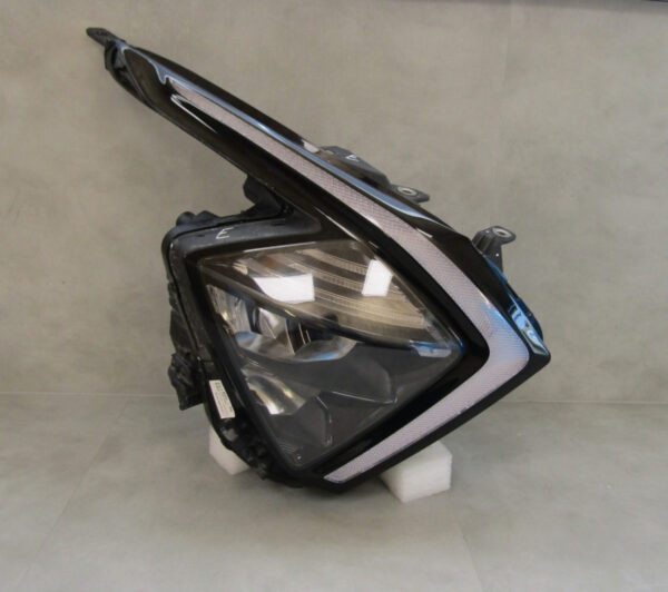 KOPLAMP Kia Sportage V LED- COMPLEET 21- 92102R2000 RECHTS S281