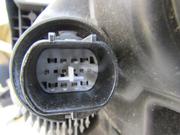 KOPLAMP Kia Sportage V LED- COMPLEET 21- 92102R2000 RECHTS S281