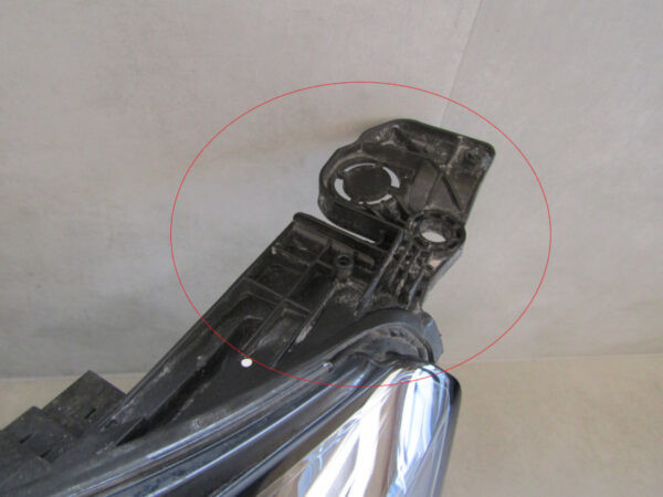 Koplamp Peugeot 308 T9 Facelift 17-21 9816990680 Links Q661/A74