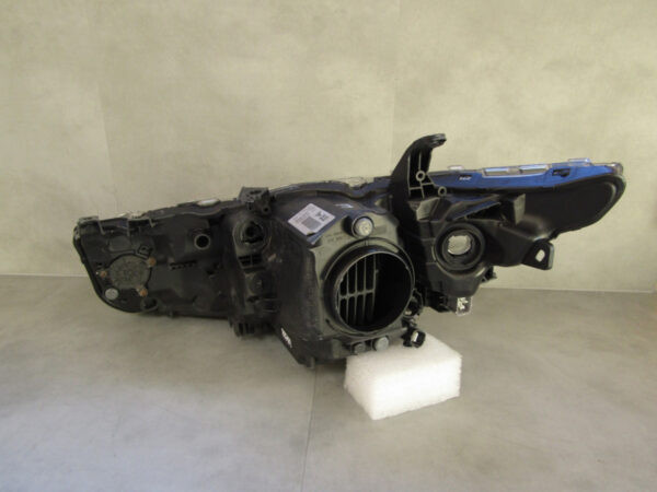 Koplamp Toyota Auris 2 II FACELIFT LED 15-18 81110-02K60 RECHTS Q304/B123