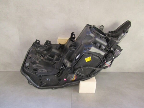 Koplamp Toyota Auris 2 II FACELIFT LED 15-18 81110-02K60 RECHTS Q304/B123