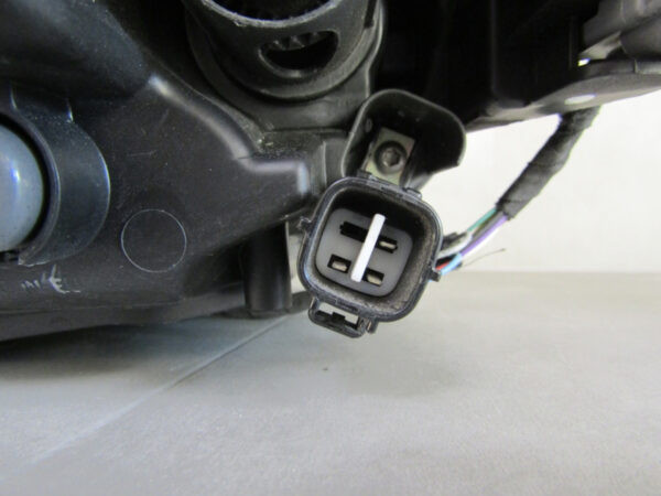 Koplamp Toyota Auris 2 II FACELIFT LED 15-18 81110-02K60 RECHTS Q304/B123