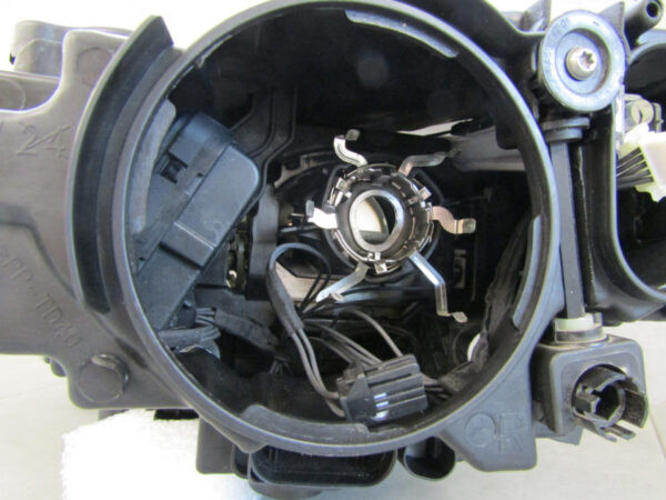 Koplamp Audi A3 8V FACELIFT XENON 16-21 8V0941006E Rechts Q819/B27