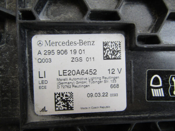 KOPLAMP MERCEDES EQE W295 A295 FULL LED DIGITAL LIGHT 22- A2959061901 Links S425