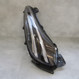 Koplamp Lynk & CO 01 FACELIFT LED 22- 8893628771 Links Q660/E63