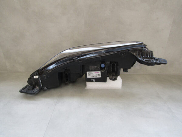 Koplamp Lynk & CO 01 LYNK&CO FACELIFT LED 22- 8893628771 RECHTS Q660/E63