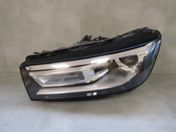 Koplamp Audi Q5 80A XENON 16-20 80A941043F LINKS Q444/E171
