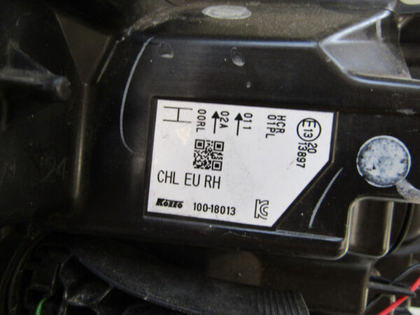 Koplamp Nissan Qashqai J11 Facelift Half LED Rechts 17-21  S744/K5/9A