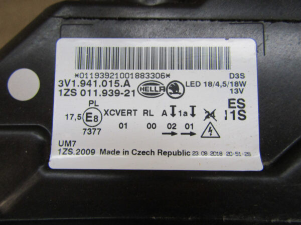Koplamp Skoda Superb 3 III 3V1 XENON 15-19 3V19412015A Links Q615/K5 10C